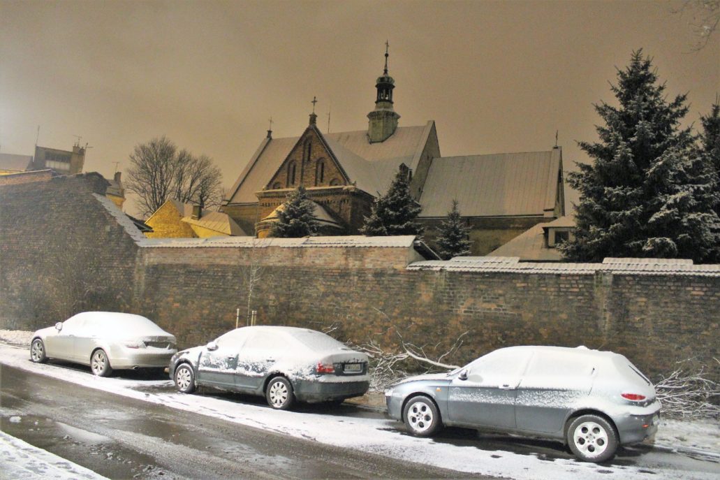Kraków. Kościół Reformatów oraz mur klasztorny widoczne od strony ul. św. Marka. Fot. Jerzy S. Majewski 06. 