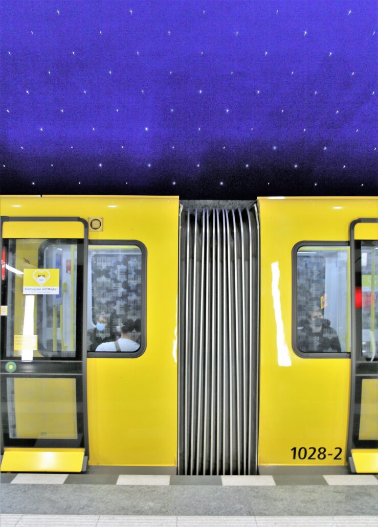 Berlin. Stacja metra U5 „Museuminsel”. Fragment peronu. Fot. Jerzy S. Majewski