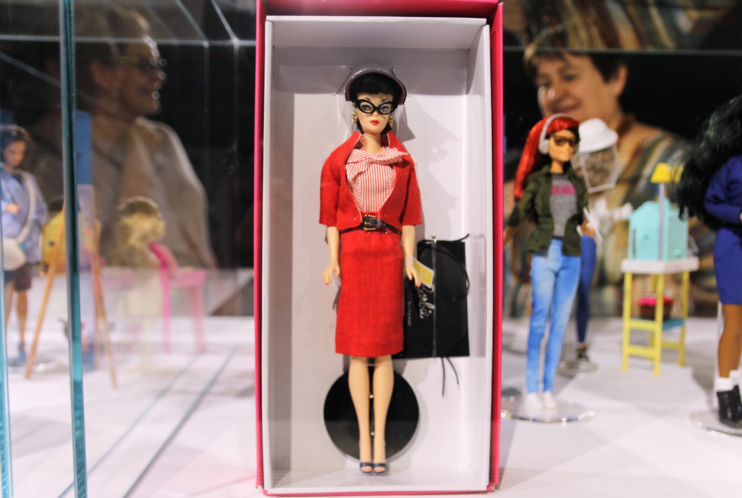Barbie – słodka idiotka czy rewolucjonistka? Wystawa „Barbie. Nieznane oblicza” w Muzeum Narodowym w Poznaniu